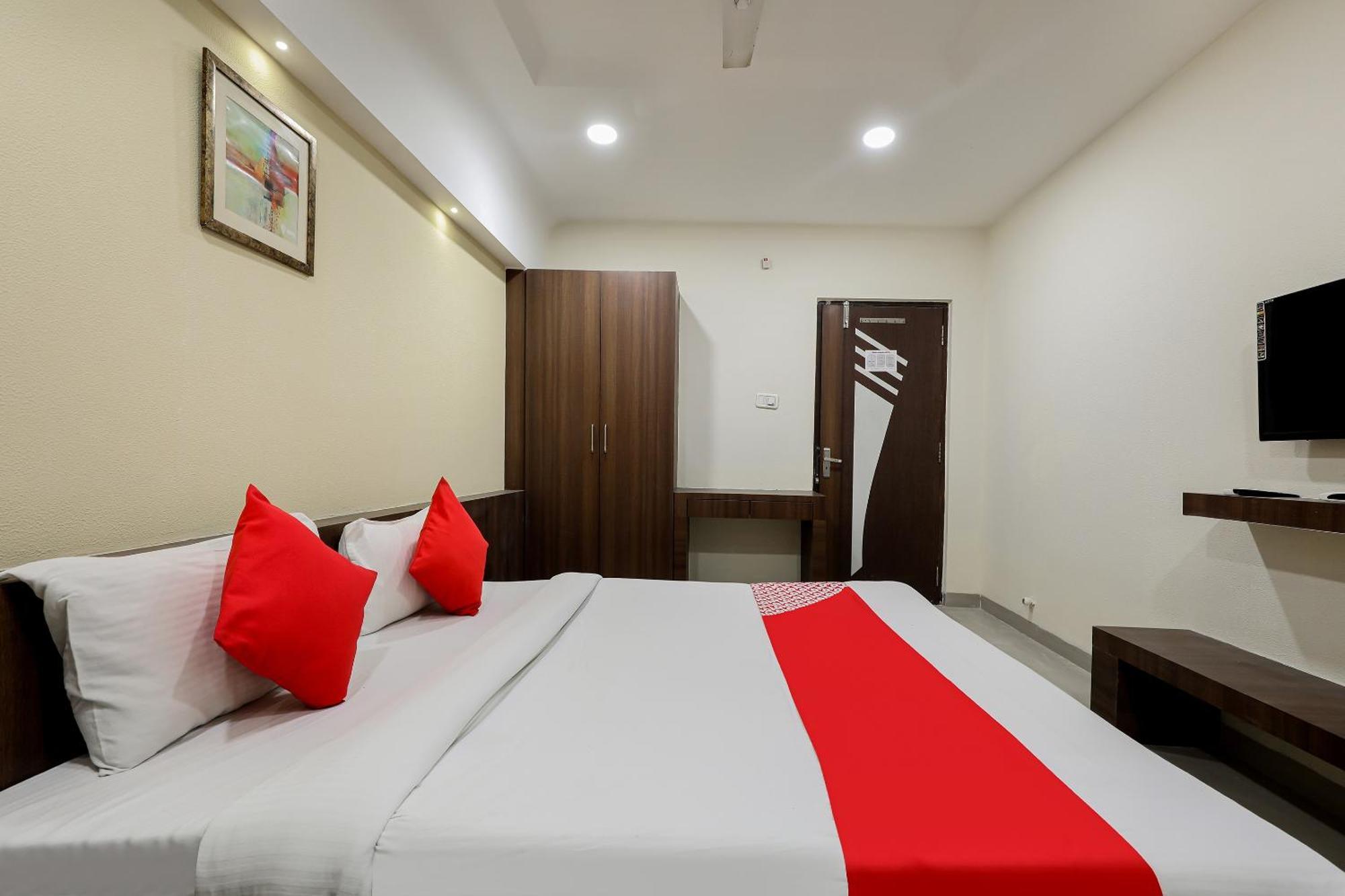 Oyo Hotel Relax 인도르 외부 사진
